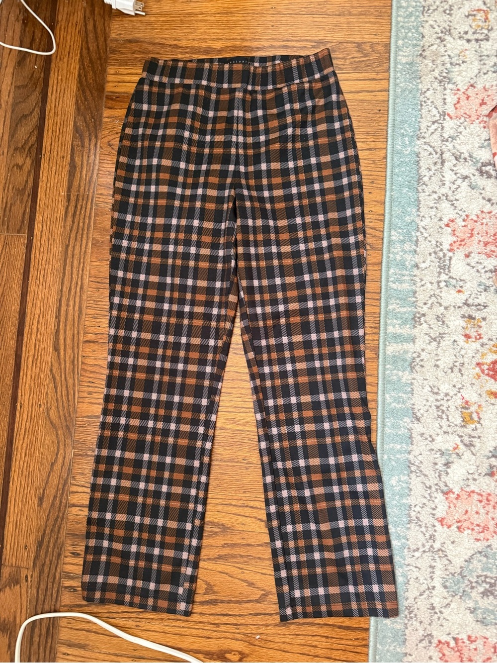 Women’s Plaid Straight-Leg Pants in Black and Brown